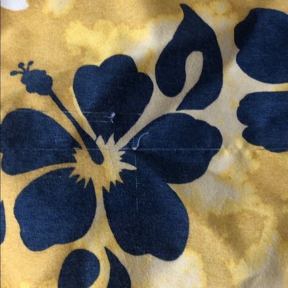 Men’s IZOD Swim Trunks Yellow Size Medium - Picture 7 of 7